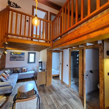 Chalet 8 Couchages A 100M Du Bas Des Pistes Et Commerces Les Angles  Buitenkant foto
